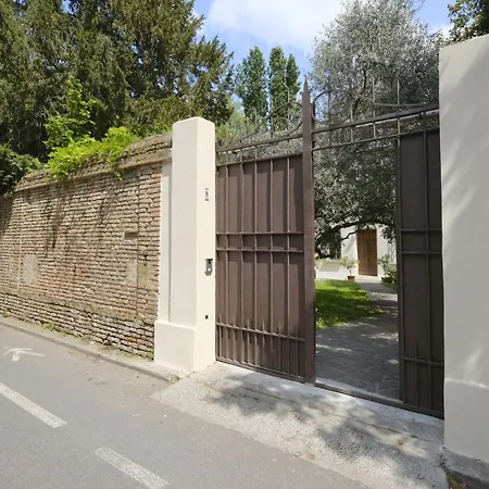 Guesthost - Certosa Di Wonderful X12! Διαμέρισμα Φεράρα