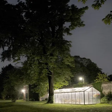 Guesthost - Certosa Di Wonderful X12! Διαμέρισμα Φεράρα