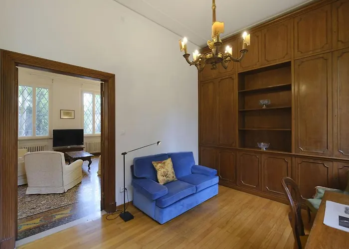 Guesthost - Certosa Di Wonderful X12! * 페라라