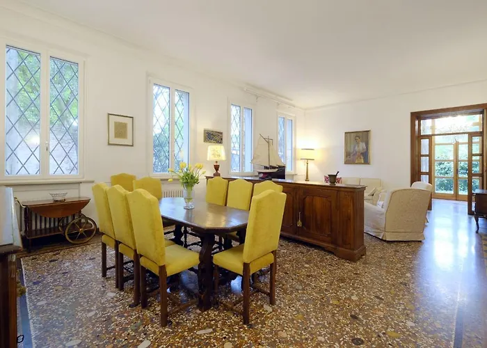 Guesthost - Certosa Di Wonderful X12!