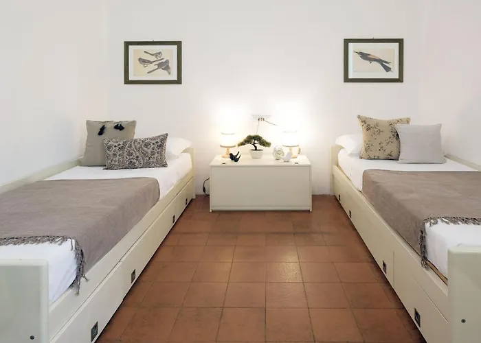 Guesthost - Certosa Di Wonderful X12!